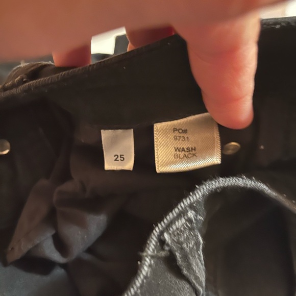 LAST CHANCE | Reformation Jeans Harper High Rise Skinny Jeans in Black - Picture 10 of 10